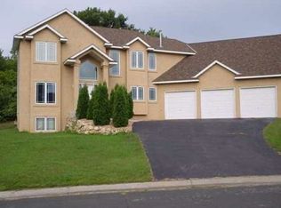 1745 Brant Cir, Eagan, MN 55122