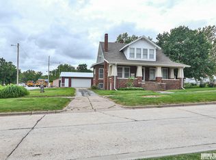205 W O St, Weeping Water, NE 68463
