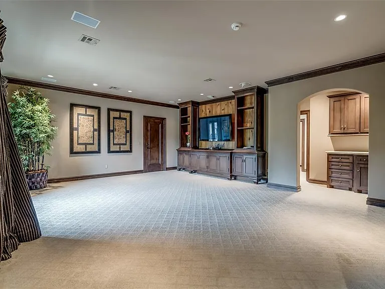 5701 Mistletoe Ct — Photo 42