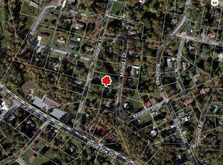 520 Glasgow Ln, Hendersonville, NC 28739