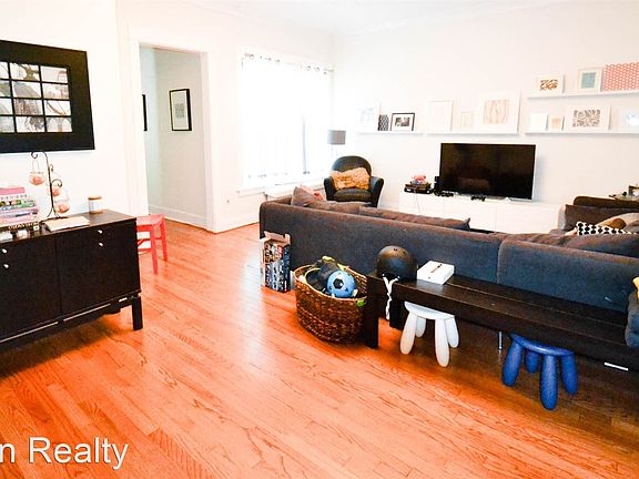 2nd image of 837 Judson Ave Unit 2F