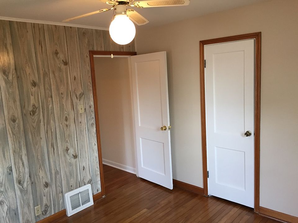 1st image of 1101 W 61st Ave