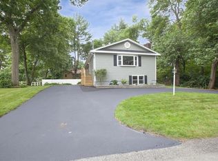 8 Willow Rd, South Easton, MA 02375