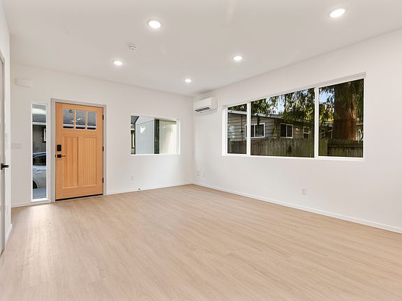 3rd image of 1563 NE 170th St #A