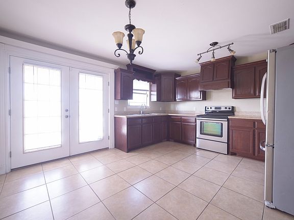 3rd image of 3824 Joseph Ave