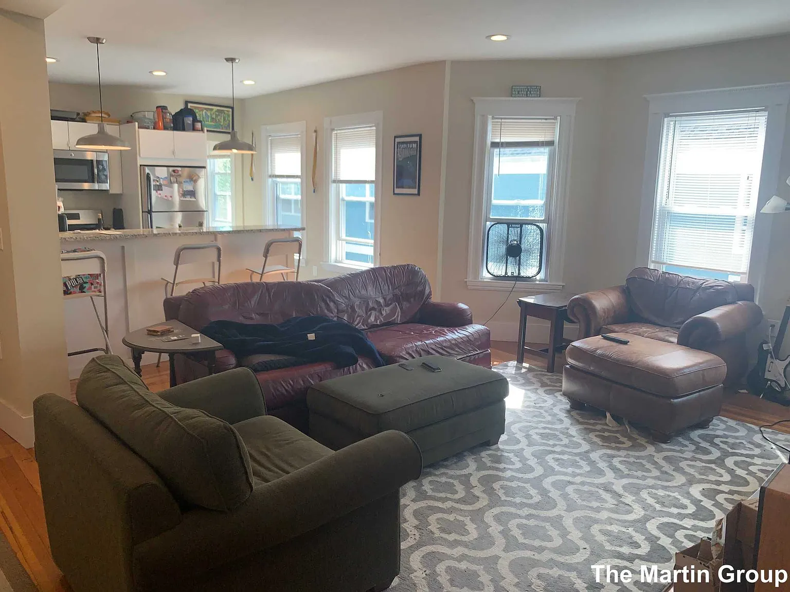 4 bed, $5,000 — Photo 1