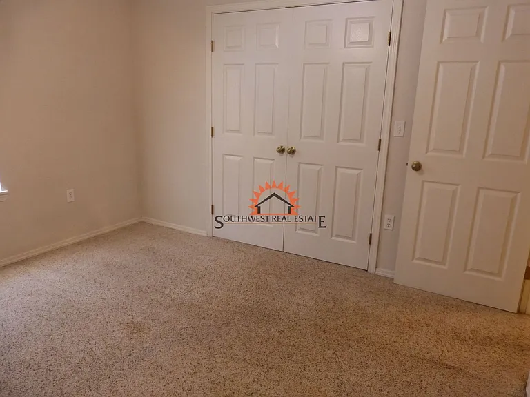 1809 N. MLK — Photo 18