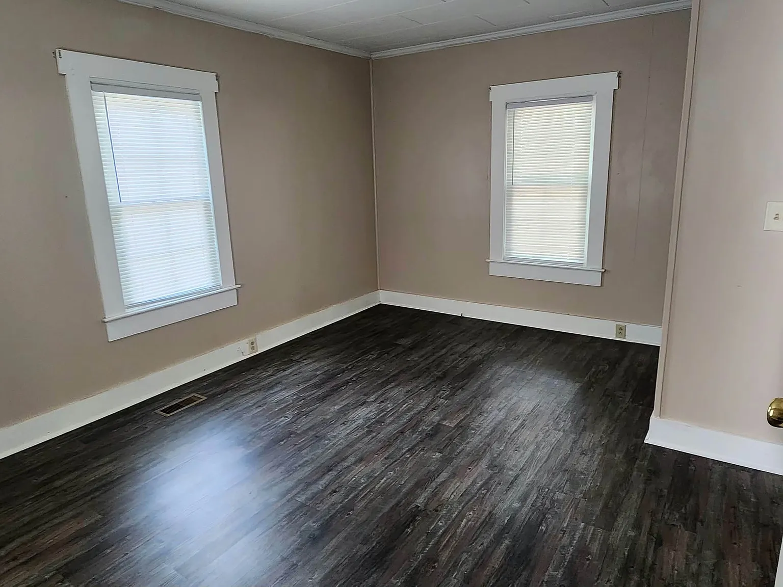 1 bed, $900 — Photo 3