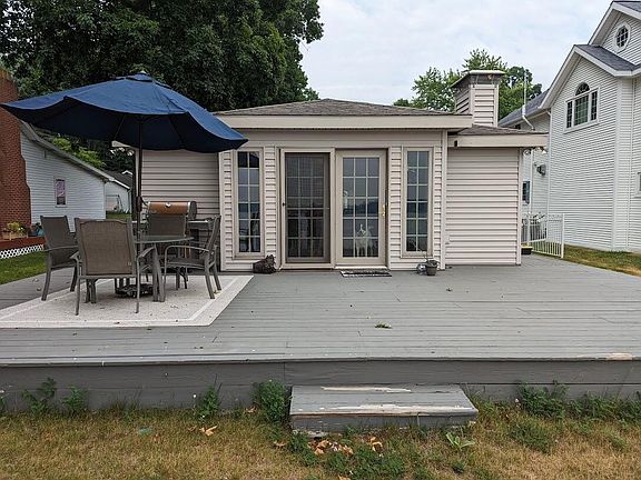 2nd image of 1728 Forest Dr