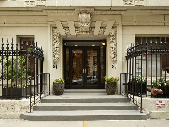 5th image of 61 E 77th St APT 8E