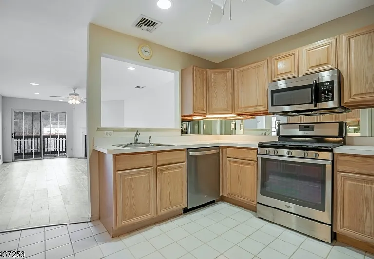 16 Lagoon Way — Photo 13
