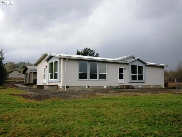25261 Coon Rd — Photo 1