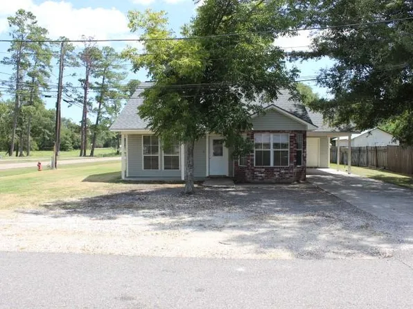 29960 Pine Dr, Albany, LA 70711