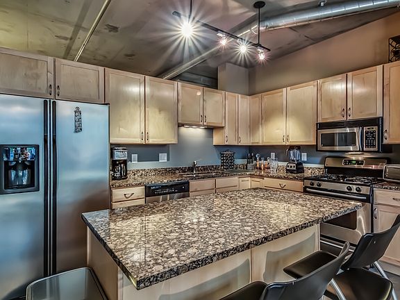 5th image of 720 4th St N #109