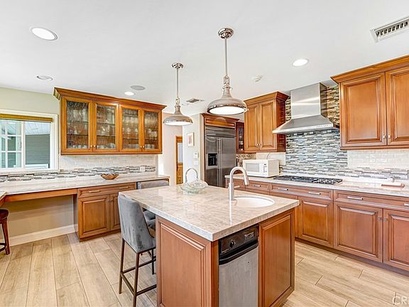 5th image of 5062 Avenida Hacienda