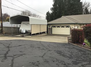 1025 SE Lekaren Dr, Grants Pass, OR 97526