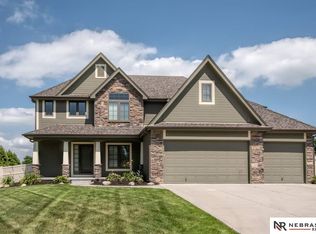 12433 S 83rd St, Papillion, NE 68046