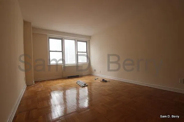 Rented by Keller Williams NYC | media 16
