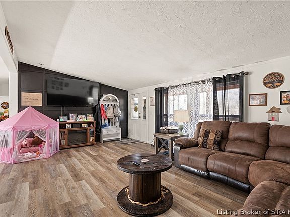 2nd image of 465 S Whiskey Run Ranch Road