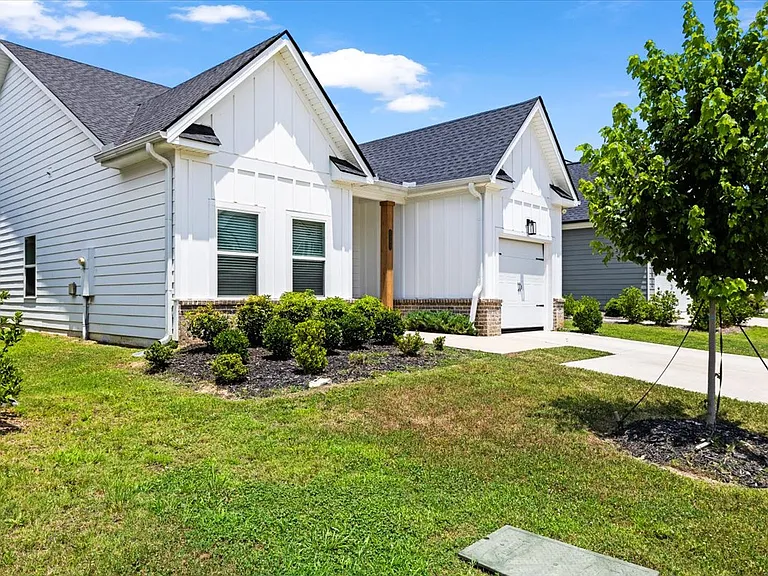 2093 Firelight Way — Photo 36