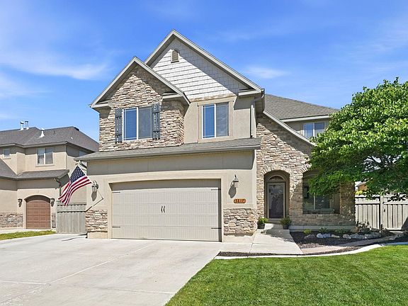 4th image of 3817 E Pinehurst Dr