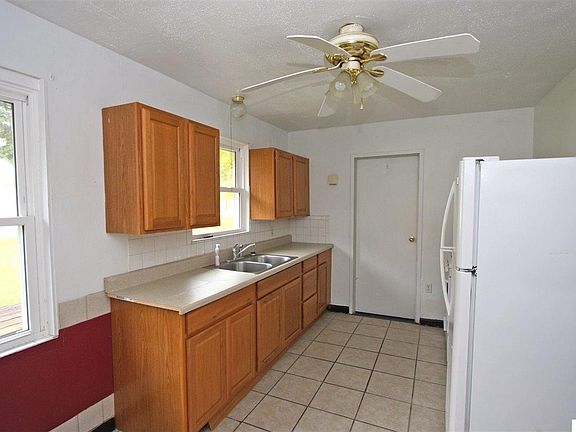 5th image of 307 Greenwood Ave