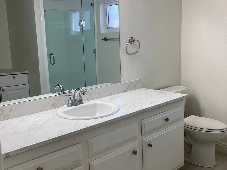 130 W Mountain St — Photo 11