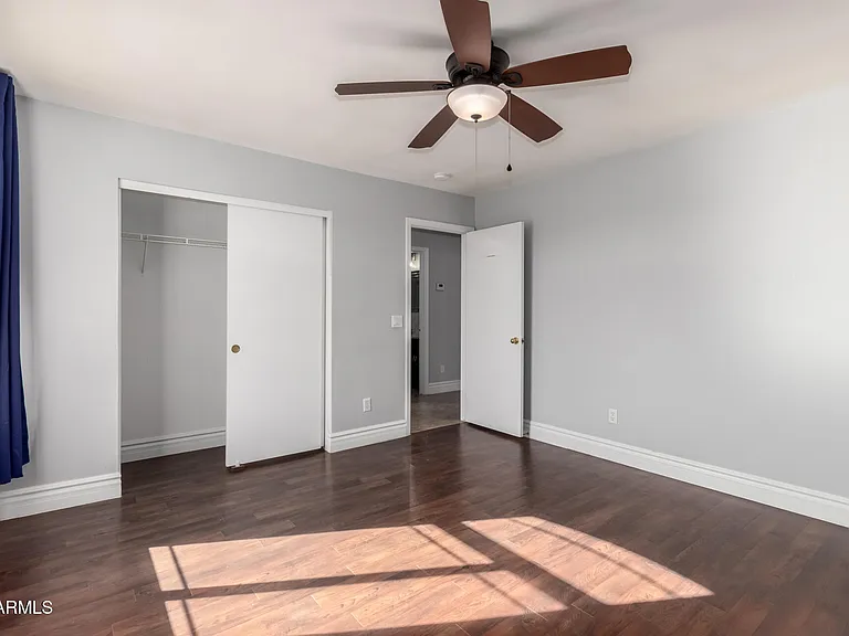 8406 W Pioneer St — Photo 31