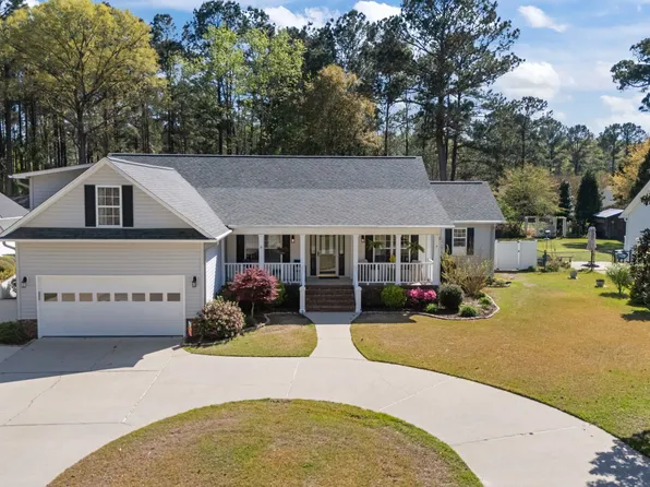106 Antler Ln, New Bern, NC 28562
