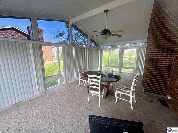 3rd image of 1623 Hutcherson Ln