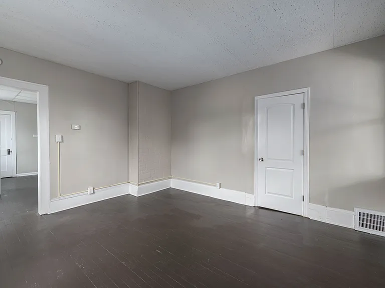6729 Forman Ave #4 — Photo 12