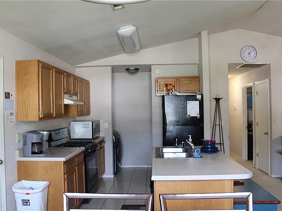 5th image of 1051 S Nelson Dr