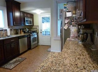 40 Lasalle Ave, Hasbrouck Heights, NJ 07604
