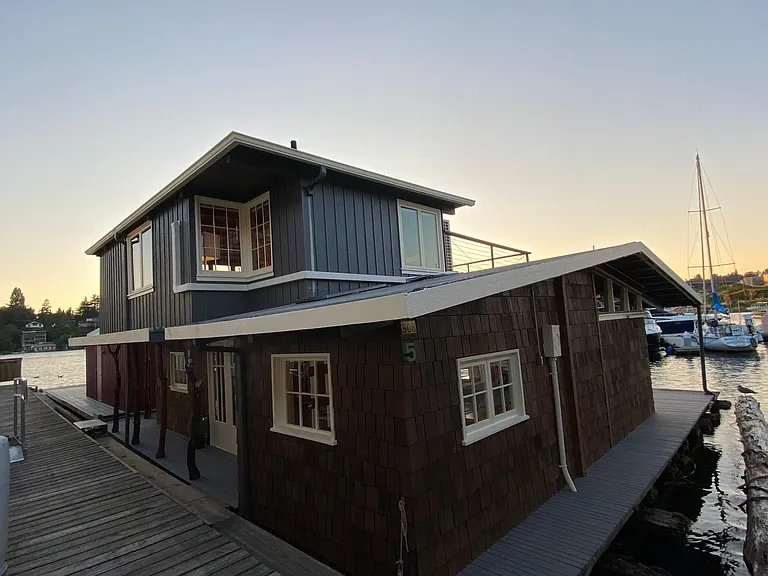 1409 NE Boat St #1 — Photo 2