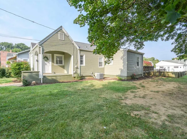 285 N Augusta Ave, Waynesboro, VA 22980