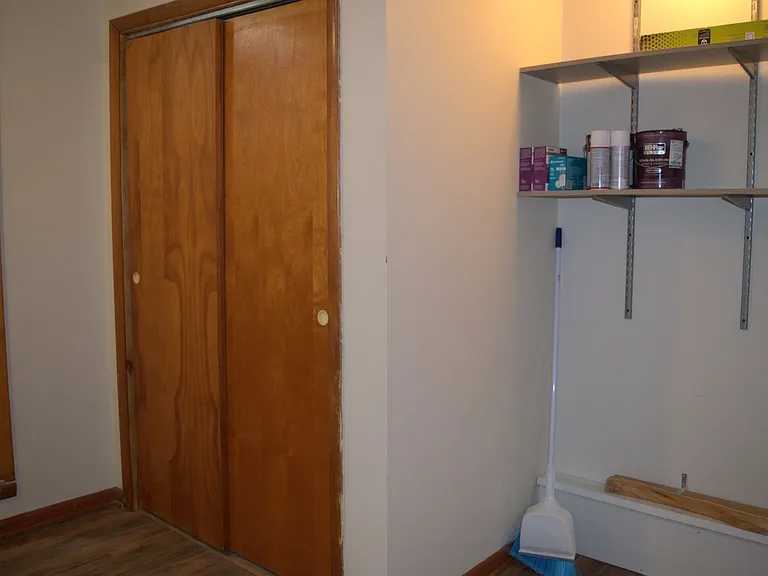 416 Victoria Dr — Photo 25