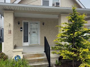 12 Wissahickon Ave, Ventnor City, NJ 08406