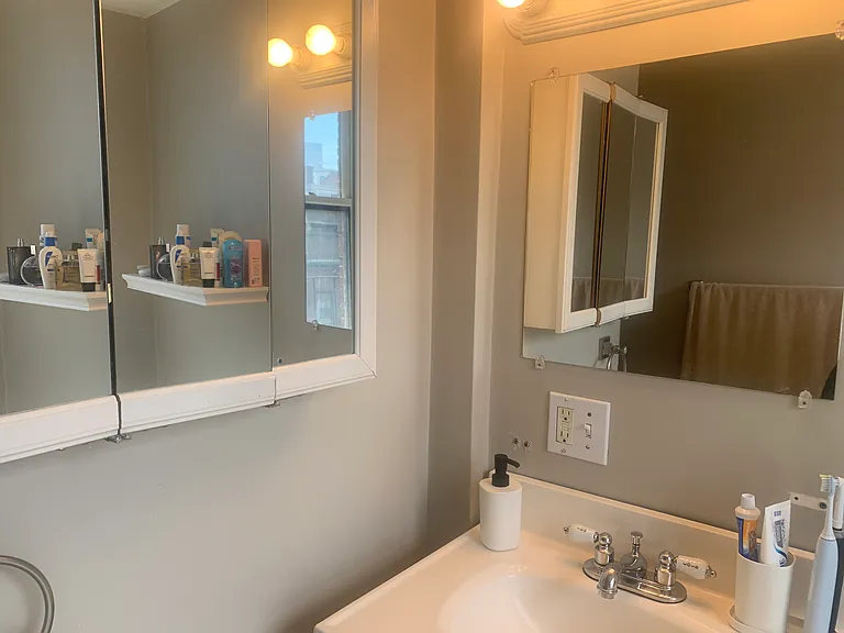 29 Bowdoin St #4 — Photo 15