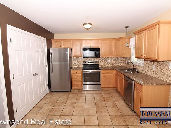 4th image of 404 Cityview Ln