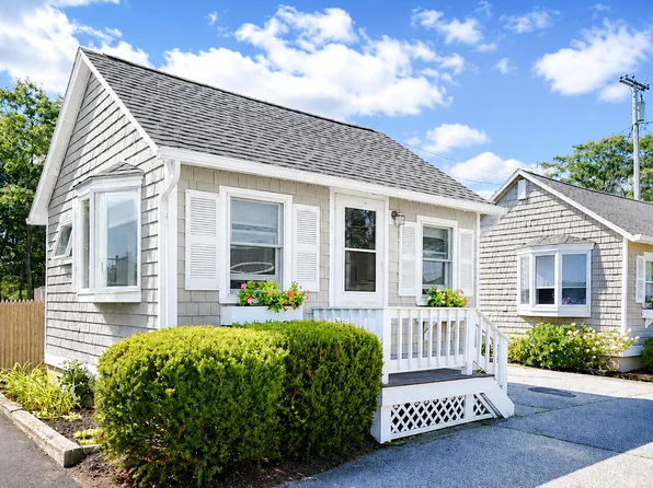 5 Dyke Road #C, Kennebunkport, ME 04046