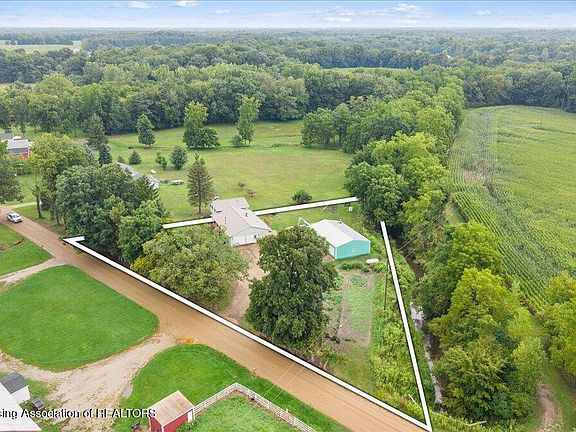 3rd image of 7691 Wilson Rd
