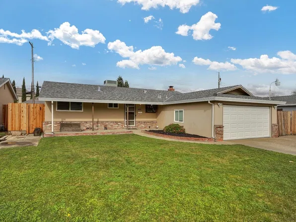 8805 Halverson Dr, Elk Grove, CA 95624
