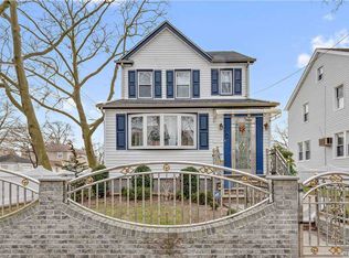 24318 Newhall Ave, Rosedale, NY 11422