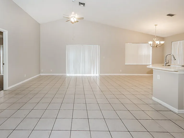 1267 Olympic Cir — Photo 7