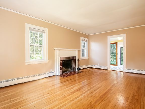 4th image of 45 N Washington Ave