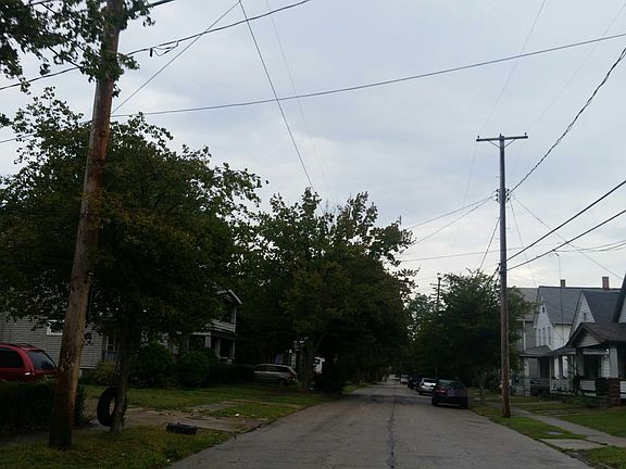 5th image of 3666 E 61st St