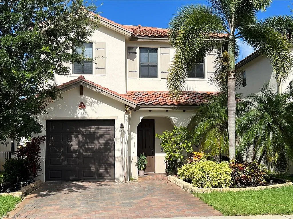 3 bed, 2.5 bath, 1933 sqft, $2,500 — Photo 1