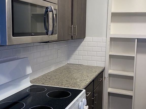 4th image of 723 N Marsalis Ave #203