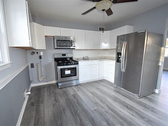 3rd image of 6706 John Adams Way