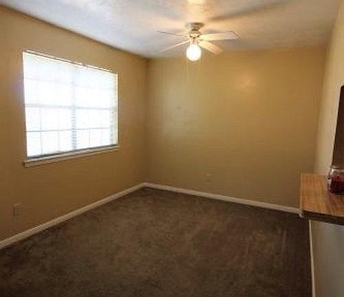 4th image of 706 Navarro Dr APT A